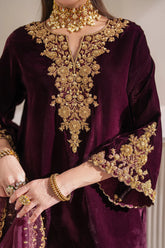 Baroque Embroidered Velvet 3piece suit - 33032